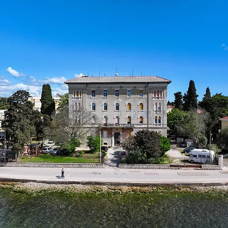 아파트 Vlahov Spirit *